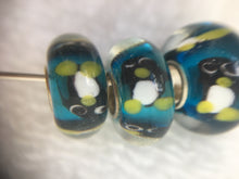 PENGUINS - European Lampwork PENGUIN Beads, BLACK & WHITE Quanity 1 Bead